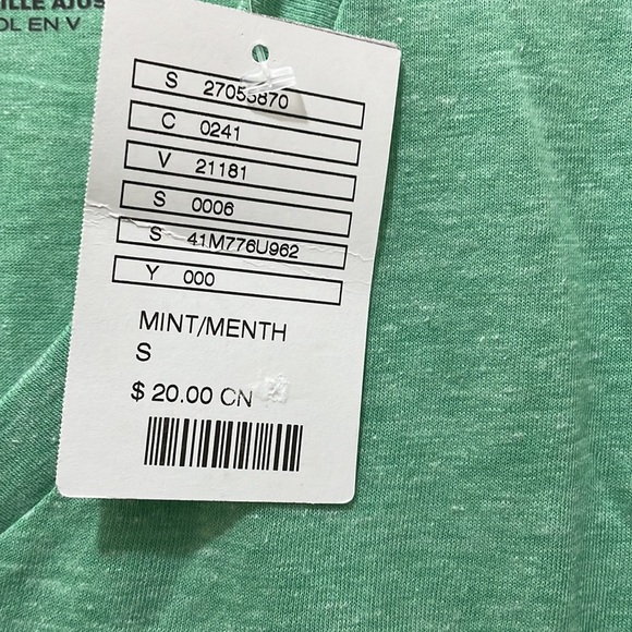 BDG mint green t shirt (sz s) - Picture 4 of 9
